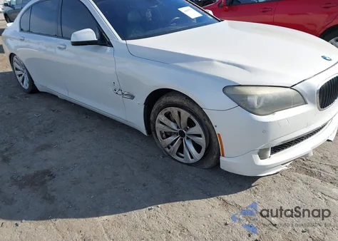 2011 BMW 750Li z USA, uszkodzony, nr VIN WBAKB8C56BC447911